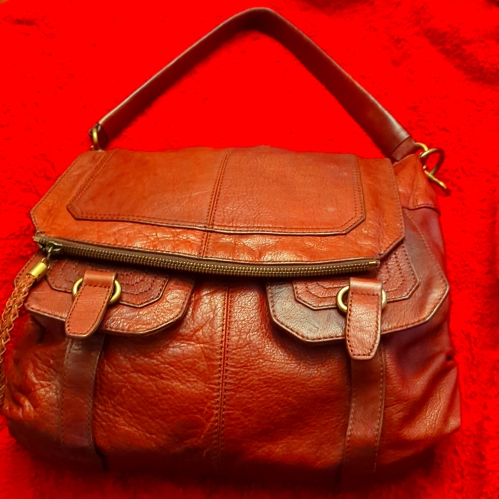 The SAK Leather purse